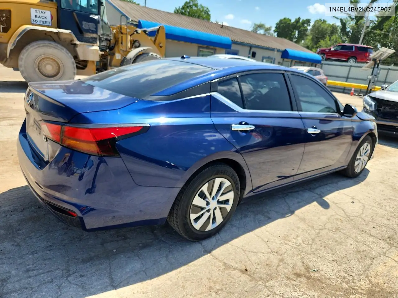 Vehicle view 3