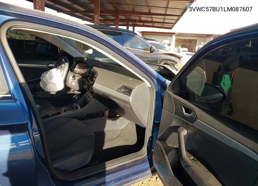 Vehicle view 5